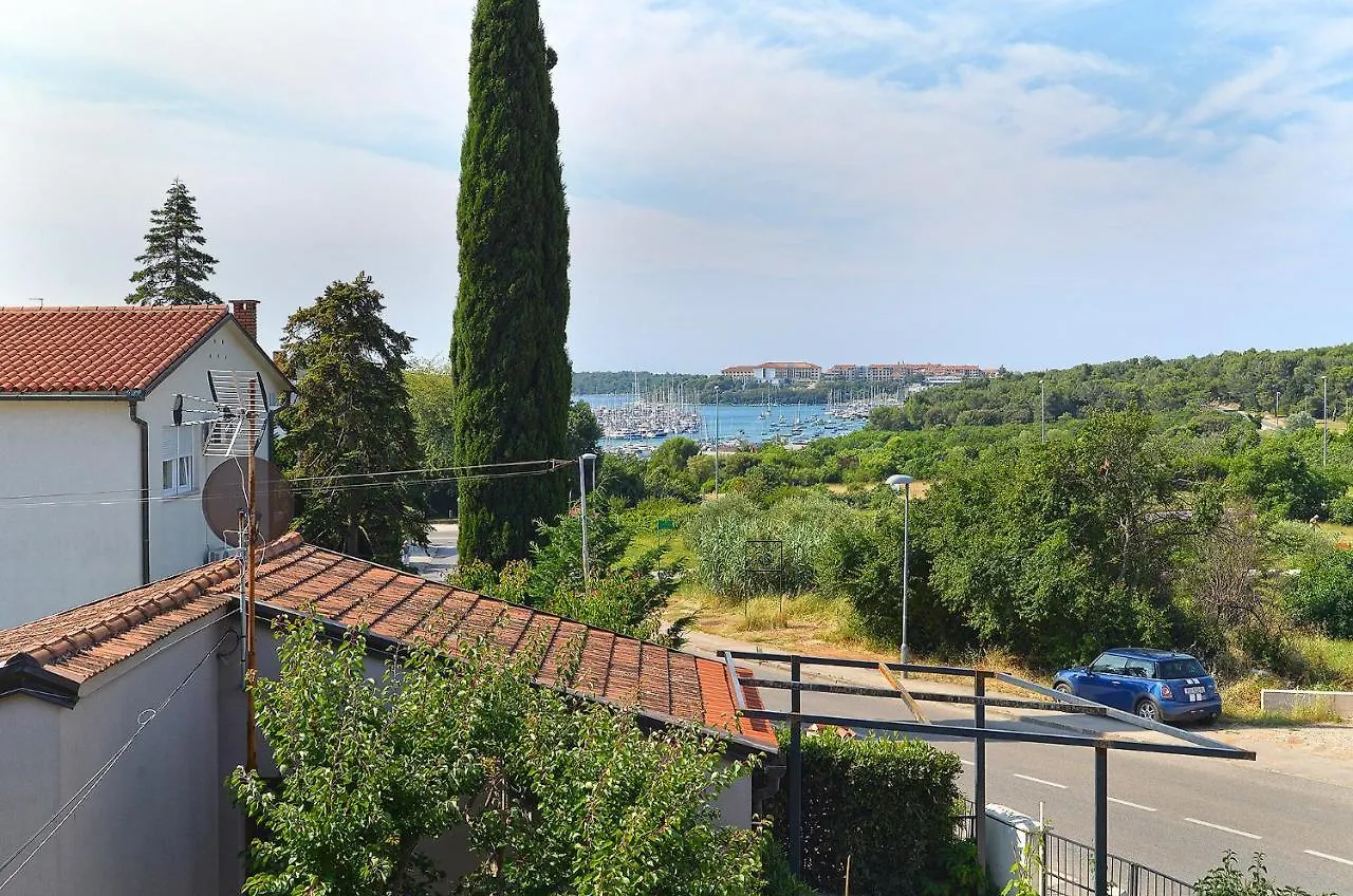 Apartment Snezana 2265 Pula