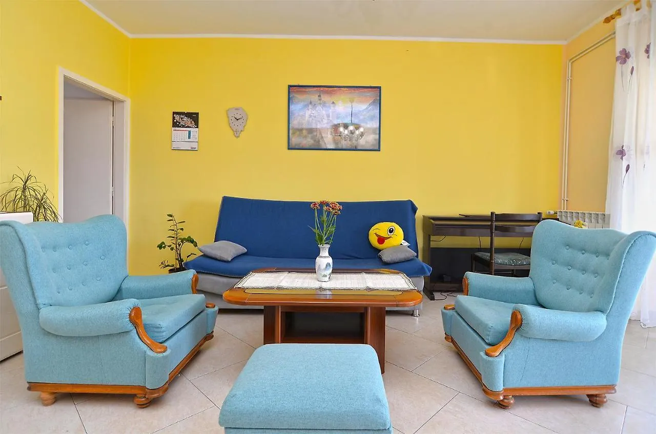 Apartment Snezana 2265 Pula