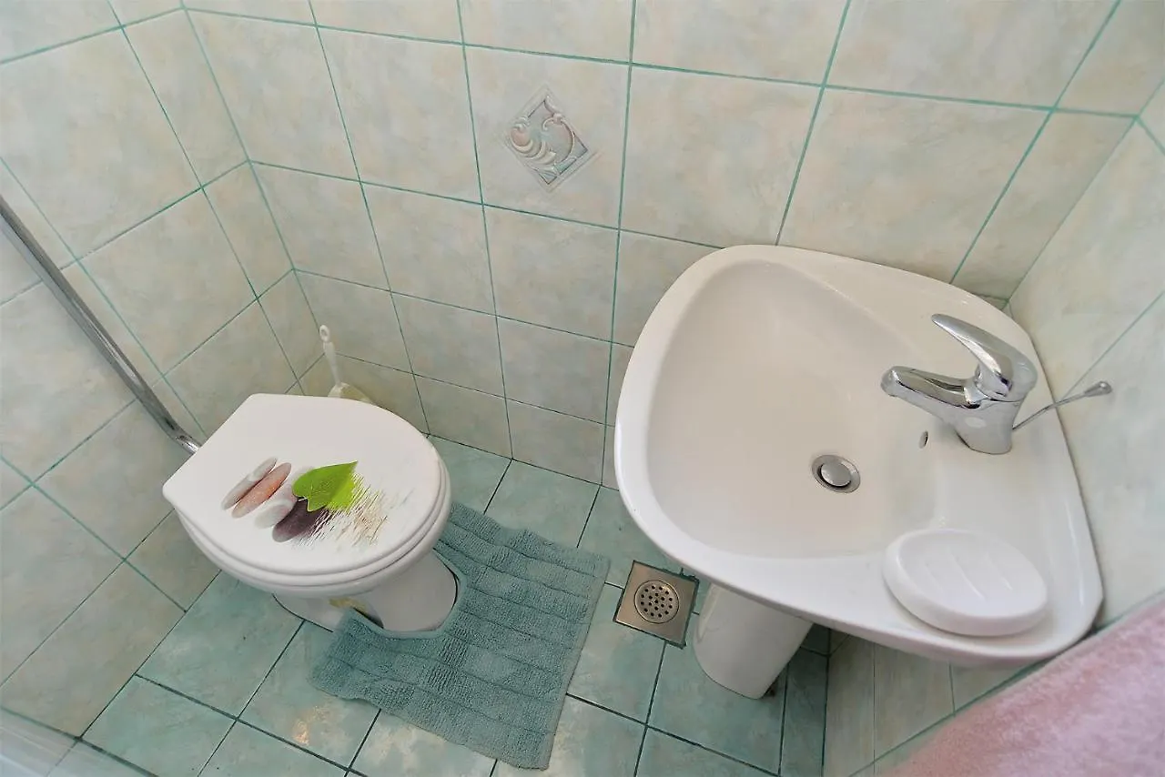 Apartment Snezana 2265 Pula Croatia